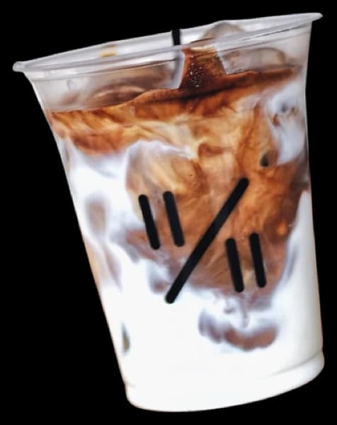 Es kopi susu dari 11/11 Coffee