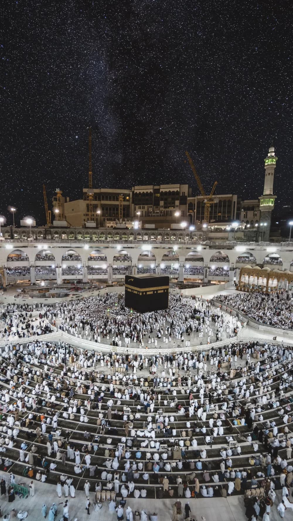 Ka'bah di Masjidil Haram, Tanah Suci — hadiah undian umrah 10K Run'nShine 2026