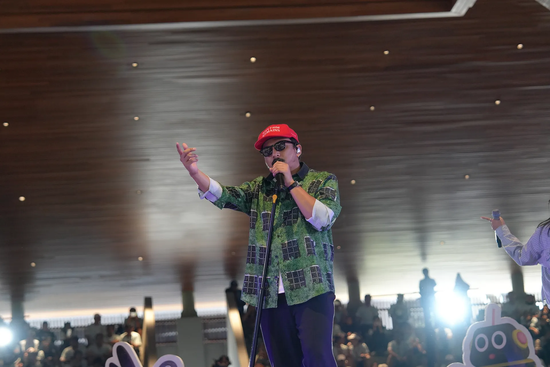 Penampilan seni panggung di acara fun run Run'nShine Jogja